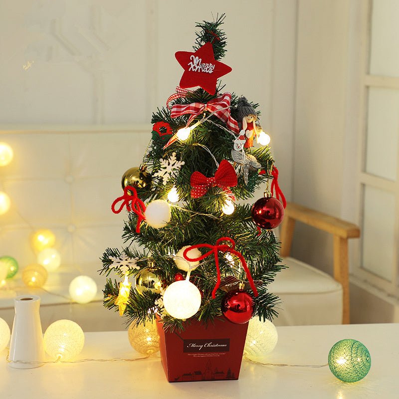 Golden Red Christmas Tree Package – Mini Holiday Display ✨